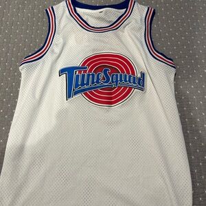 Tunesquad bugs bunny jersey